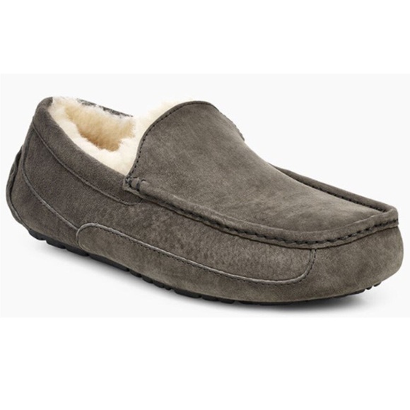 UGG Men's Charcoal Ascot Slip-Ons - Picture 1 of 7